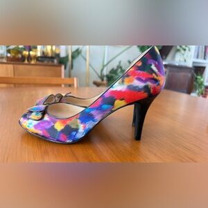 Brand New Coach and Four ‘Trudy’ Watercolor satin fabric pumps - Size 8